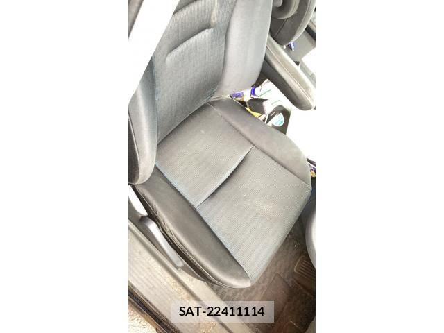 Toyota VOXY 2009-07 7330782-7