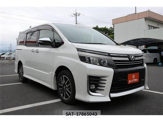 Toyota VOXY 2017-02 7360240-21