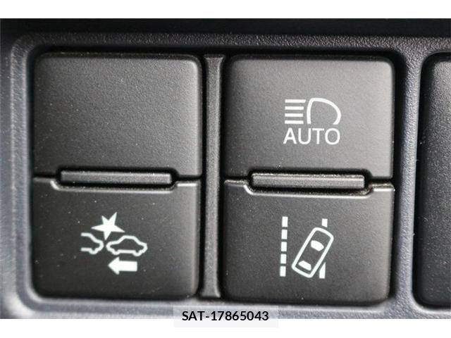 Toyota VOXY 2017-02 7360240-4
