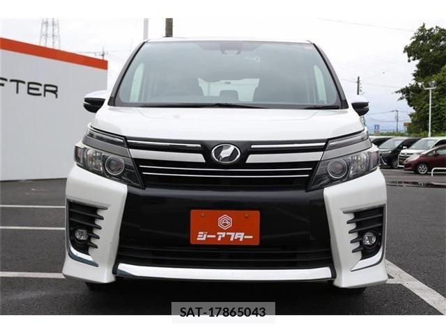 Toyota VOXY 2017-02 7360240-7