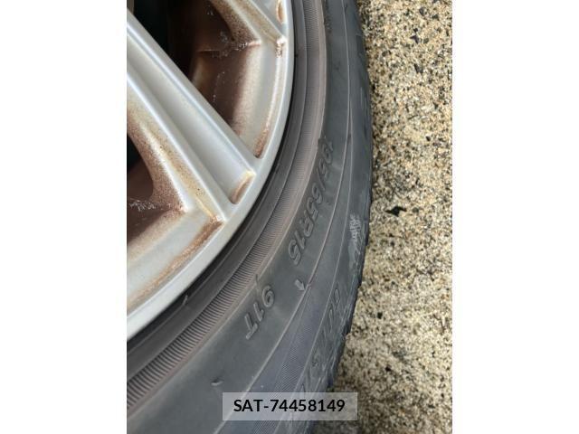 Toyota VOXY 2014-09 7360237-23