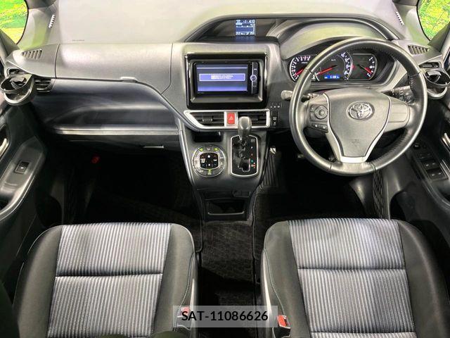 Toyota VOXY 2014-05 7360238-2