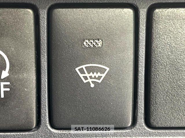 Toyota VOXY 2014-05 7360238-6