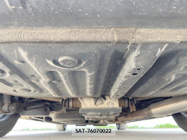 Toyota VOXY 2019-07 7394584-19