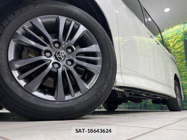 Toyota VOXY 2023-06 7394583-14