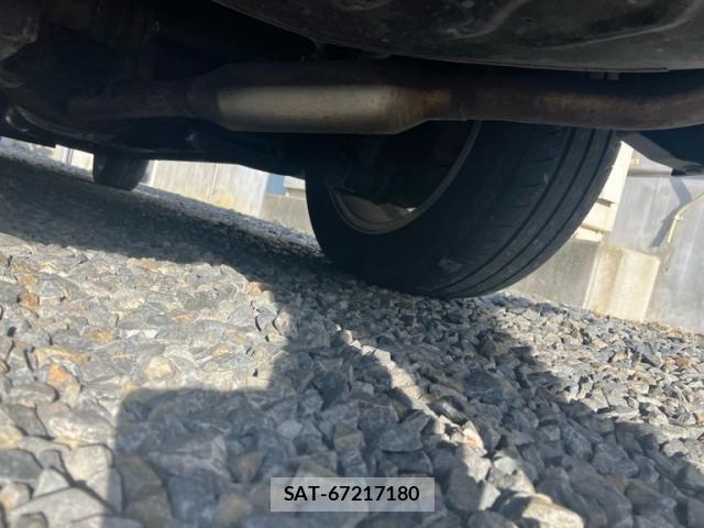 Toyota VOXY 2015-07 7458508-10