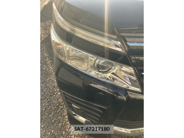 Toyota VOXY 2015-07 7458508-12
