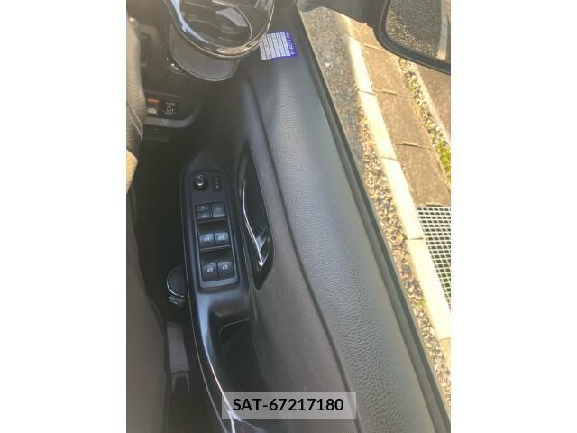 Toyota VOXY 2015-07 7458508-20