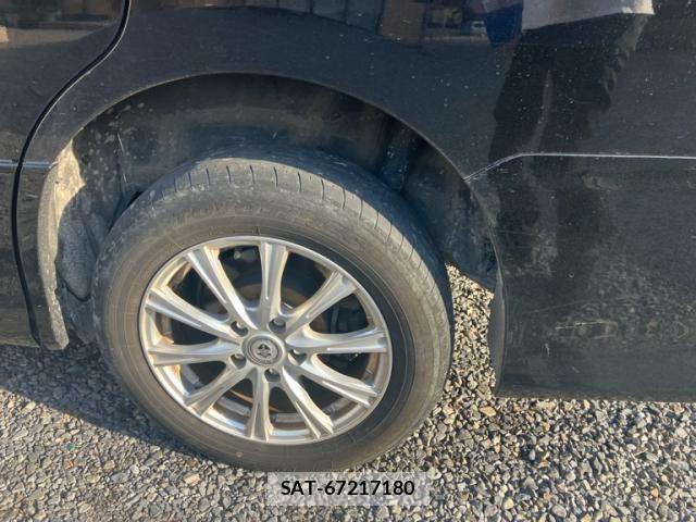 Toyota VOXY 2015-07 7458508-3