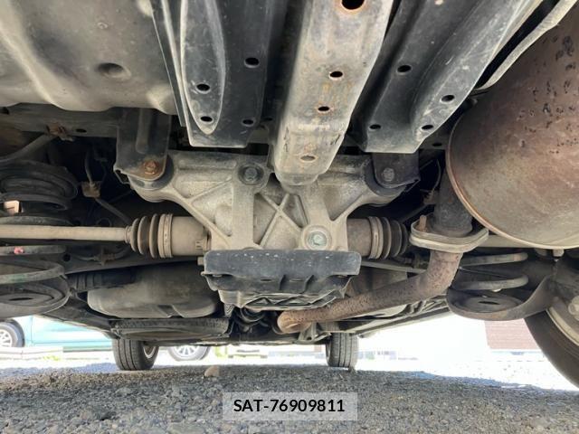 Toyota VOXY 2010-08 7458509-11
