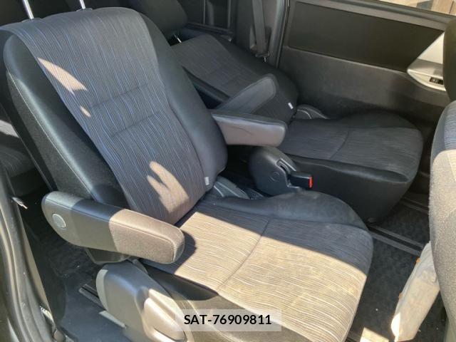 Toyota VOXY 2010-08 7458509-15