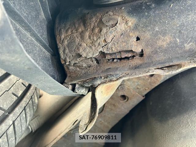 Toyota VOXY 2010-08 7458509-27