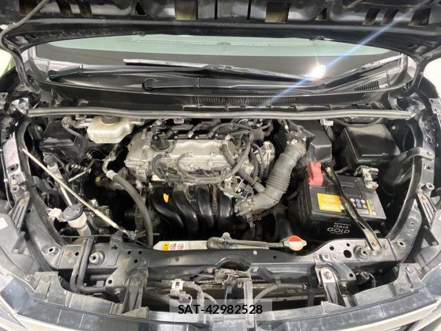 Toyota VOXY 2017-06 7458505-18