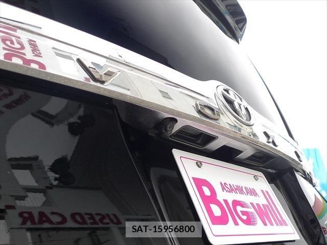 Toyota VOXY 2015-12 7458506-12