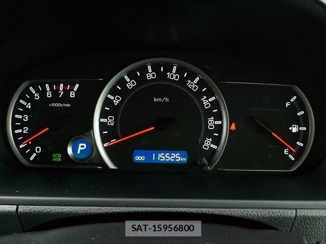 Toyota VOXY 2015-12 7458506-13