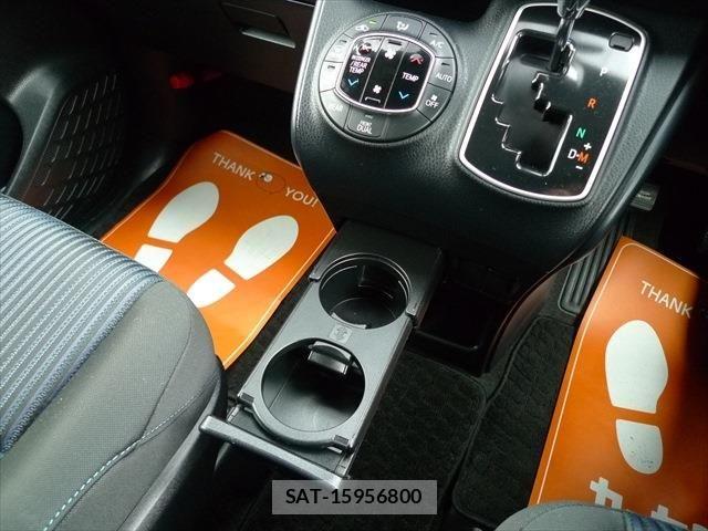 Toyota VOXY 2015-12 7458506-20