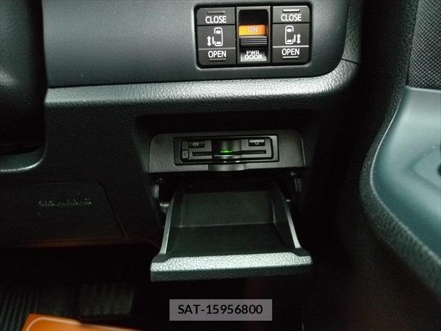 Toyota VOXY 2015-12 7458506-25