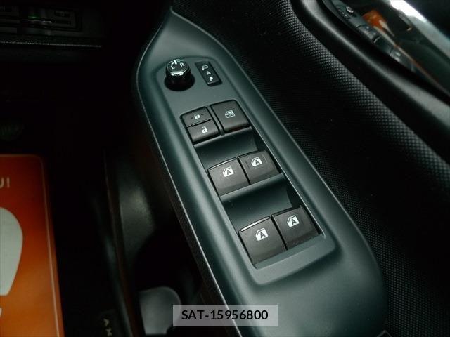 Toyota VOXY 2015-12 7458506-26