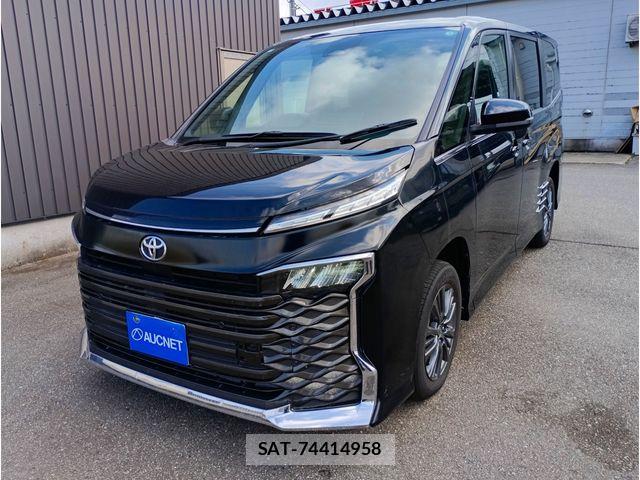 Toyota VOXY 2024-10 7458504-0