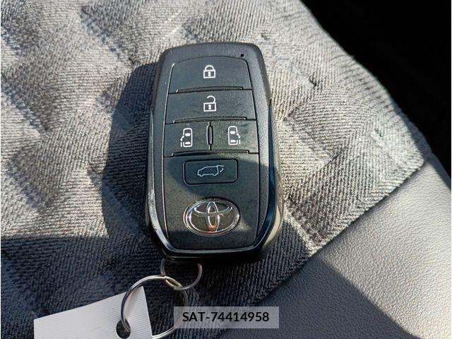 Toyota VOXY 2024-10 7458504-11