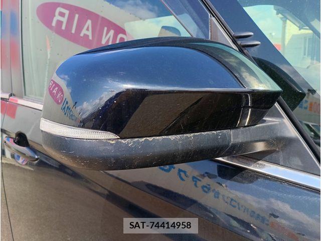 Toyota VOXY 2024-10 7458504-3