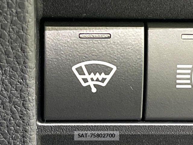 Toyota VOXY 2026-06 7458503-2