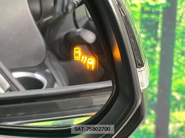 Toyota VOXY 2026-06 7458503-6