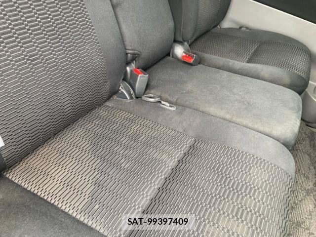 Toyota VOXY 2006-06 7458510-16