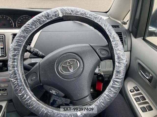 Toyota VOXY 2006-06 7458510-17