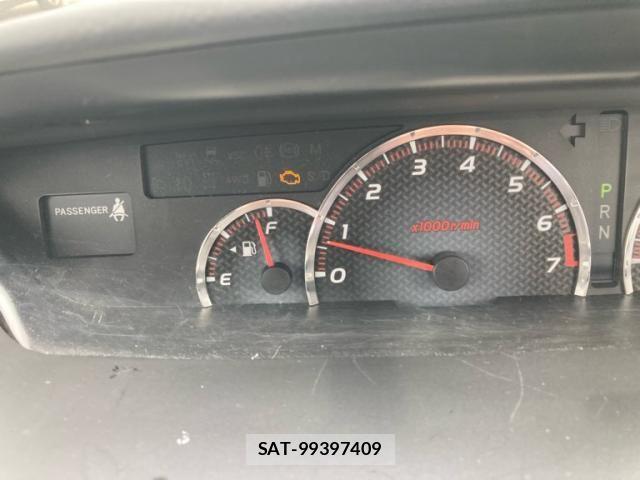 Toyota VOXY 2006-06 7458510-19