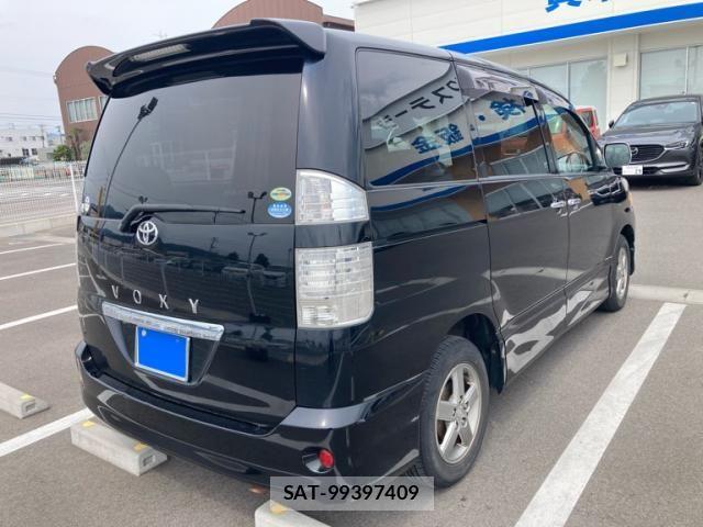 Toyota VOXY 2006-06 7458510-6