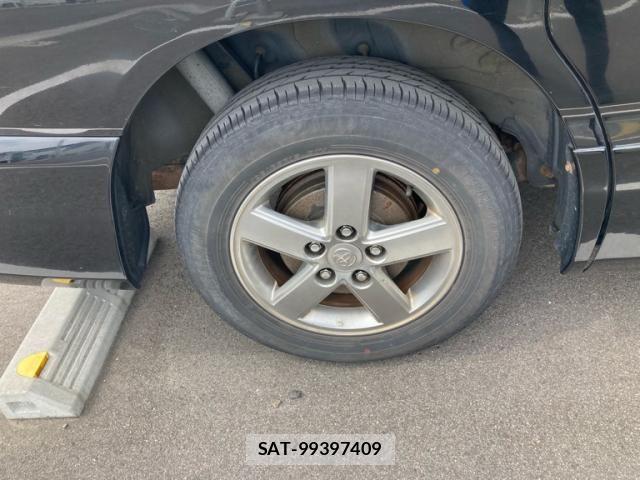 Toyota VOXY 2006-06 7458510-8
