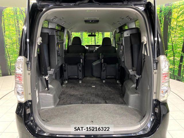 Toyota VOXY 2009-01 7503344-11