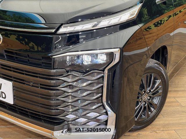 Toyota VOXY 2026-06 7503338-12