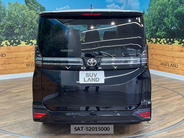 Toyota VOXY 2026-06 7503338-15