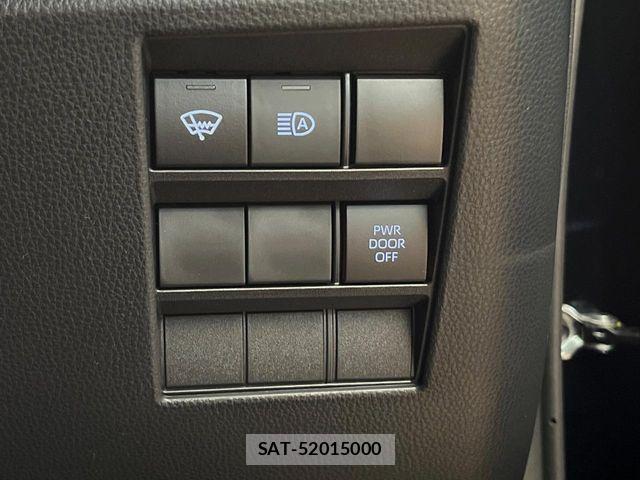 Toyota VOXY 2026-06 7503338-4