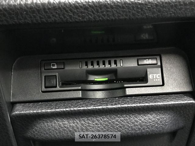 Toyota VOXY 2020-11 7510317-24