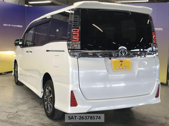 Toyota VOXY 2020-11 7510317-2