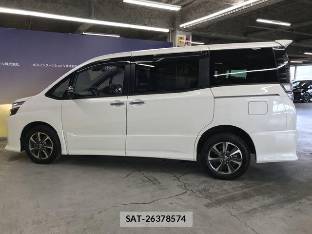Toyota VOXY 2020-11 7510317-6