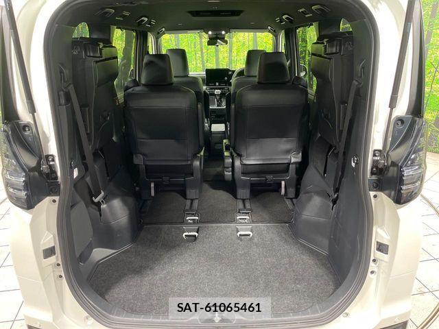 Toyota VOXY 2025-05 7503337-11