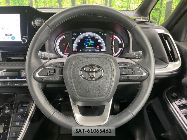 Toyota VOXY 2025-05 7503337-12