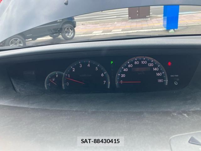 Toyota VOXY 2005-05 7503346-21