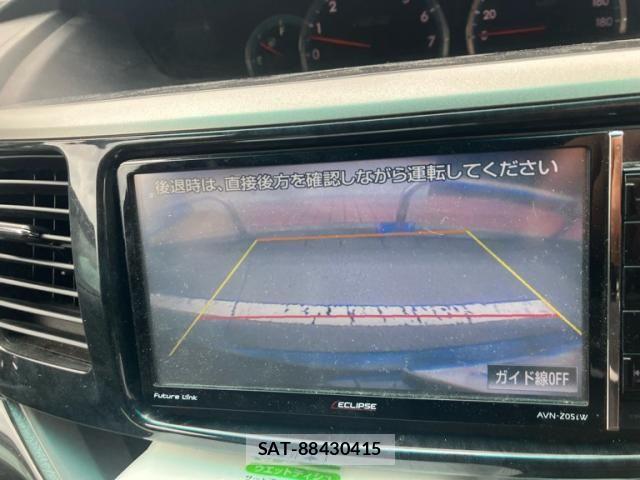 Toyota VOXY 2005-05 7503346-23