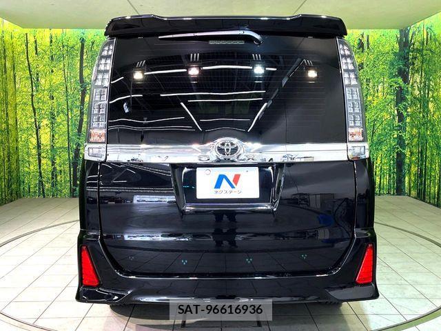Toyota VOXY 2015-09 7503341-15