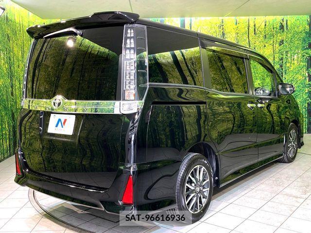 Toyota VOXY 2015-09 7503341-17