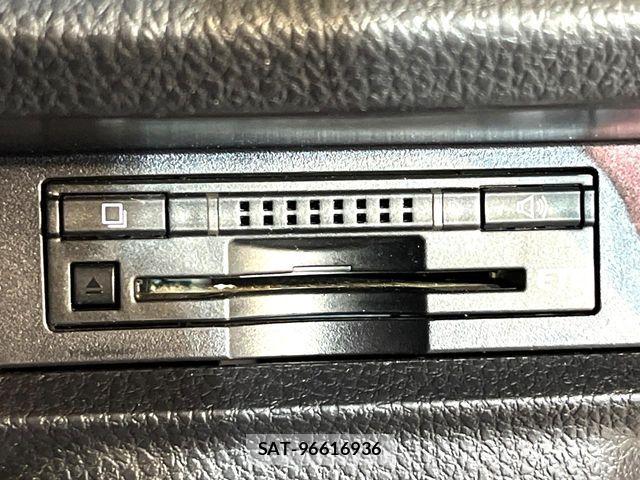 Toyota VOXY 2015-09 7503341-6
