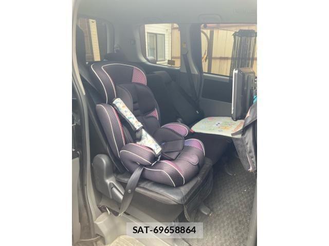 Toyota VOXY 2008-01 7503345-17