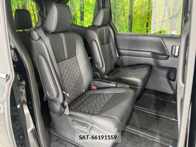 Toyota VOXY 2026-06 7503339-9