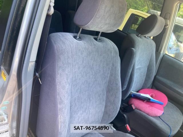 Toyota VOXY 2004-12 7563004-14