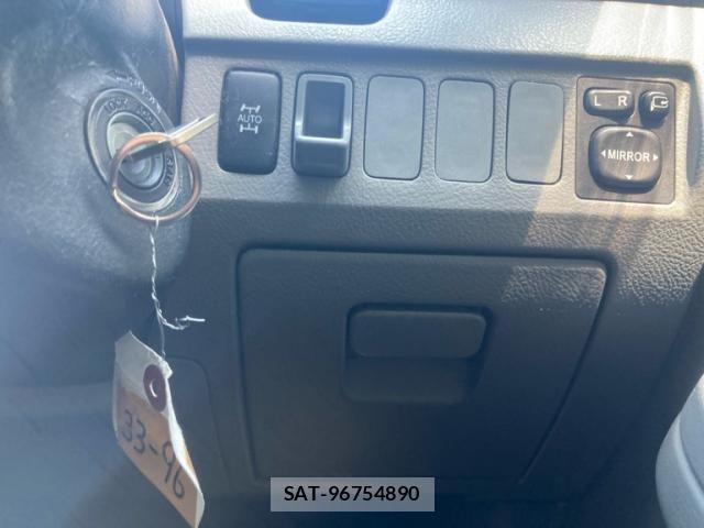Toyota VOXY 2004-12 7563004-19